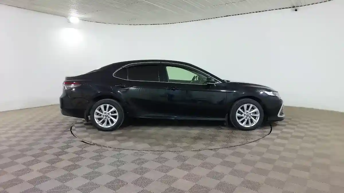 Toyota Camry 2023 года за 14 500 000 тг. в Шымкент