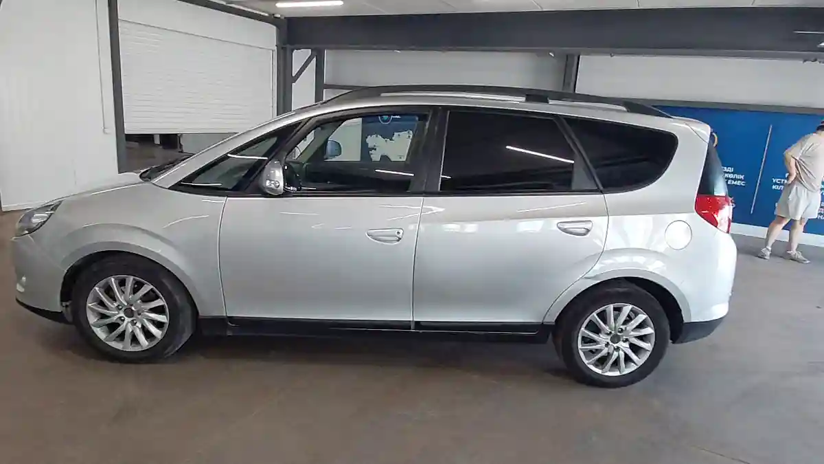 JAC J6 (Heyue RS) 2015 года за 4 000 000 тг. в Астана