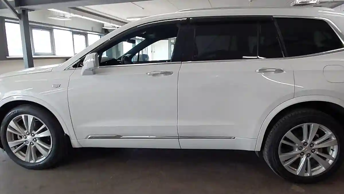 Cadillac XT6 2020 года за 20 000 000 тг. в Астана