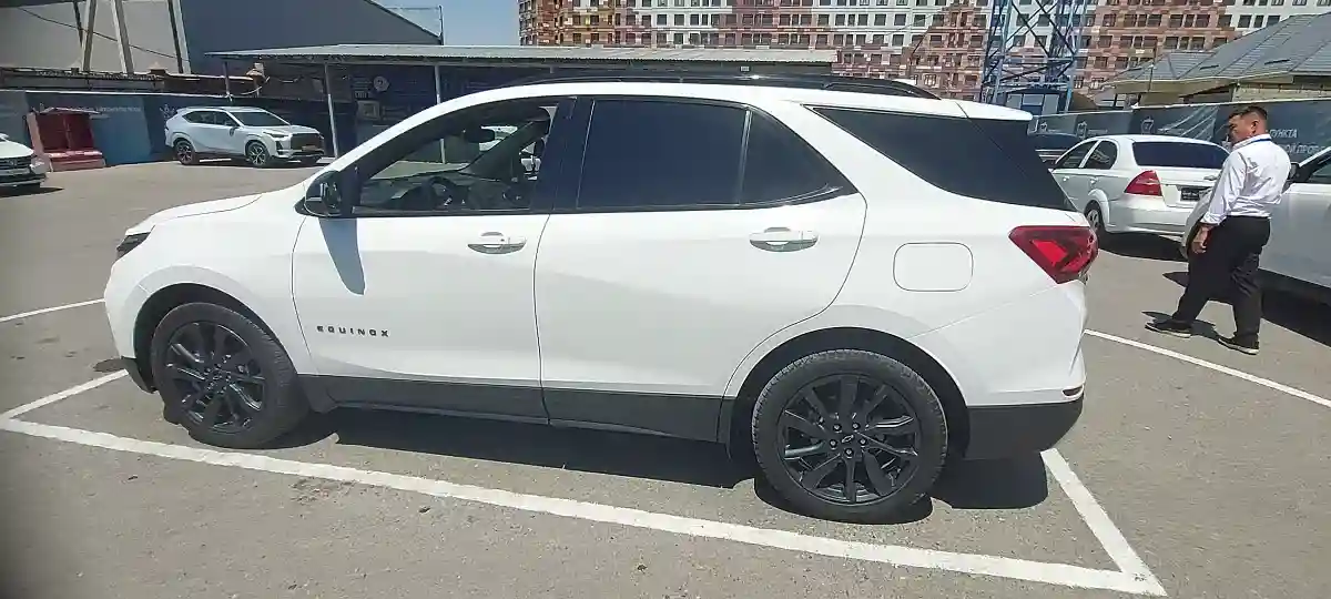 Chevrolet Equinox 2022 года за 10 000 000 тг. в Шымкент