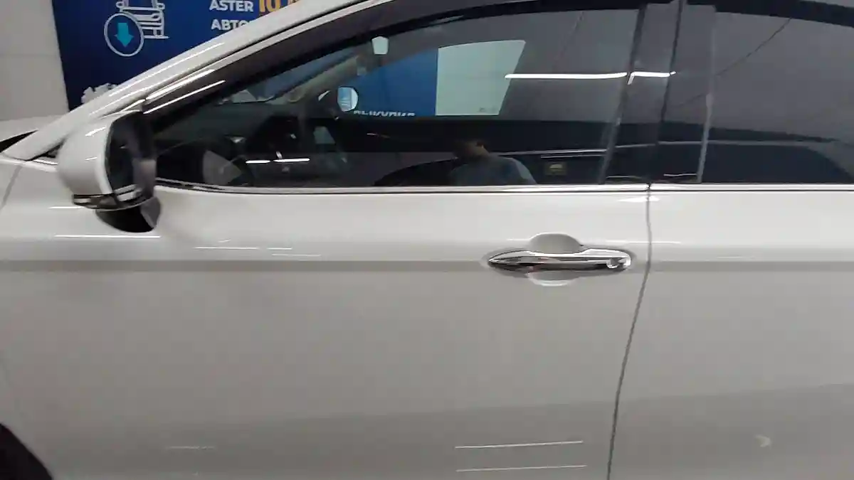 Toyota Camry 2021 года за 15 000 000 тг. в Астана