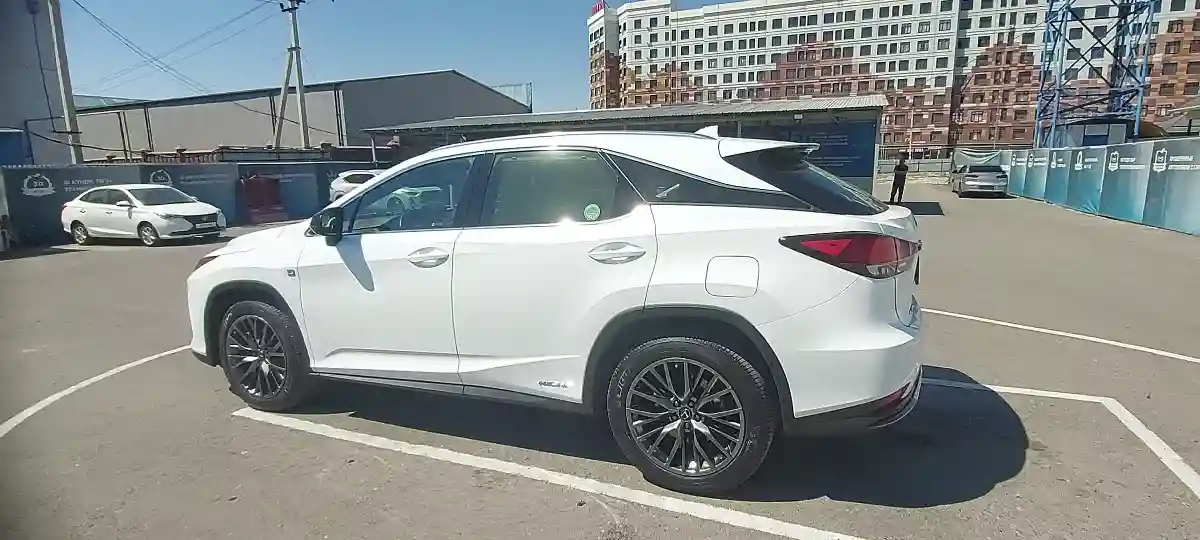 Lexus RX 2022 года за 32 400 000 тг. в Шымкент