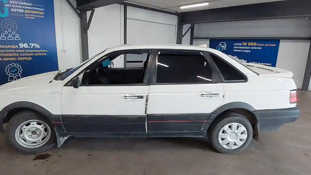 Volkswagen Passat 1988 года за 1 500 000 тг. в Астана
