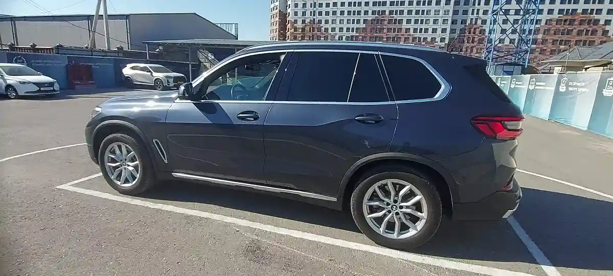 BMW X5 2018 года за 24 000 000 тг. в Шымкент