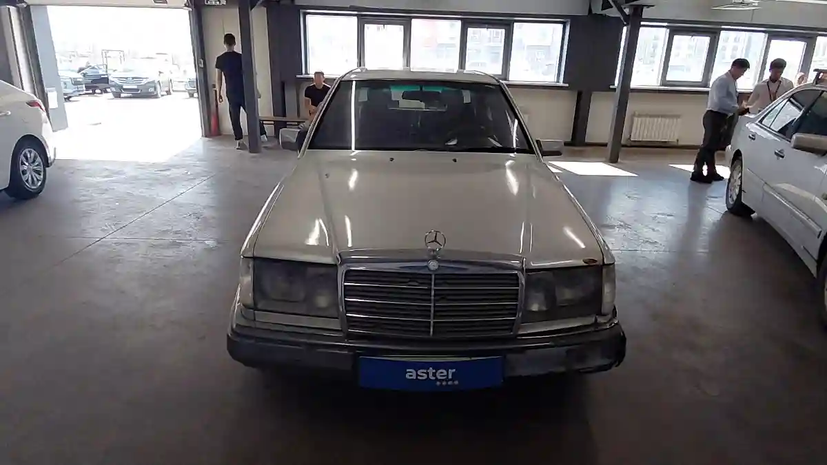 Mercedes-Benz E-Класс 1992 года за 800 000 тг. в Астана