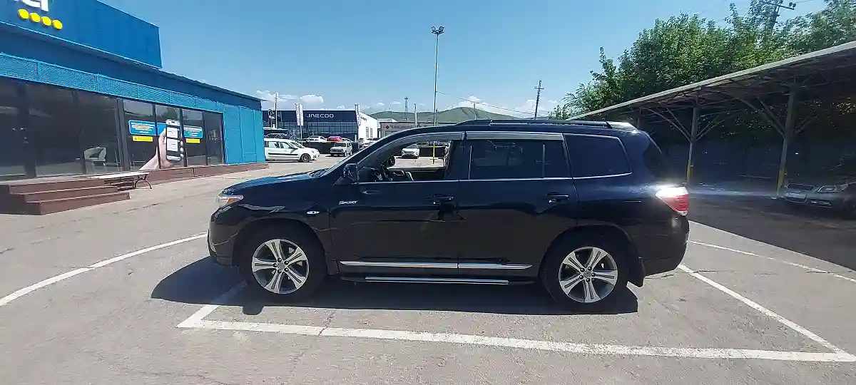 Toyota Highlander 2014 года за 10 000 000 тг. в Алматы