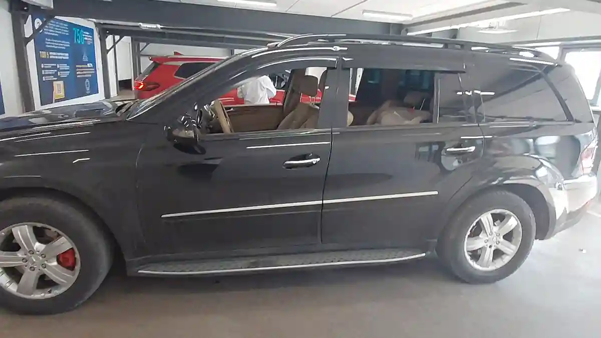 Mercedes-Benz GL-Класс 2006 года за 5 500 000 тг. в Астана