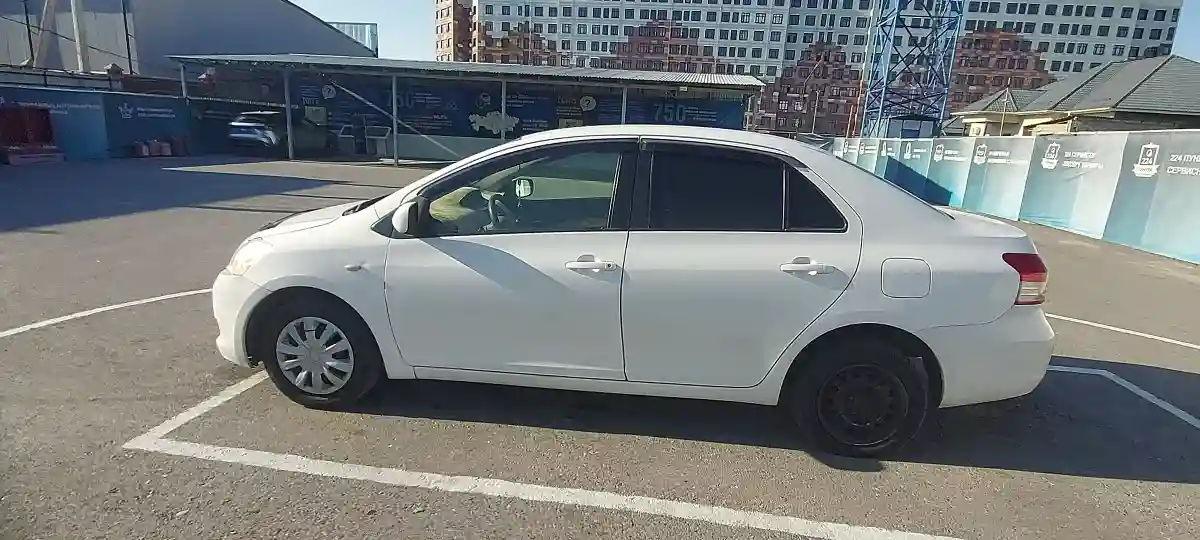 Toyota Yaris 2010 года за 4 500 000 тг. в Шымкент