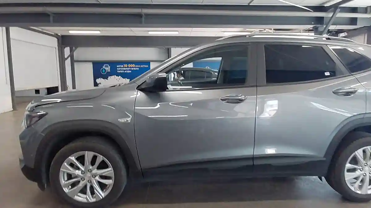 Chevrolet Tracker 2023 года за 7 600 000 тг. в Астана
