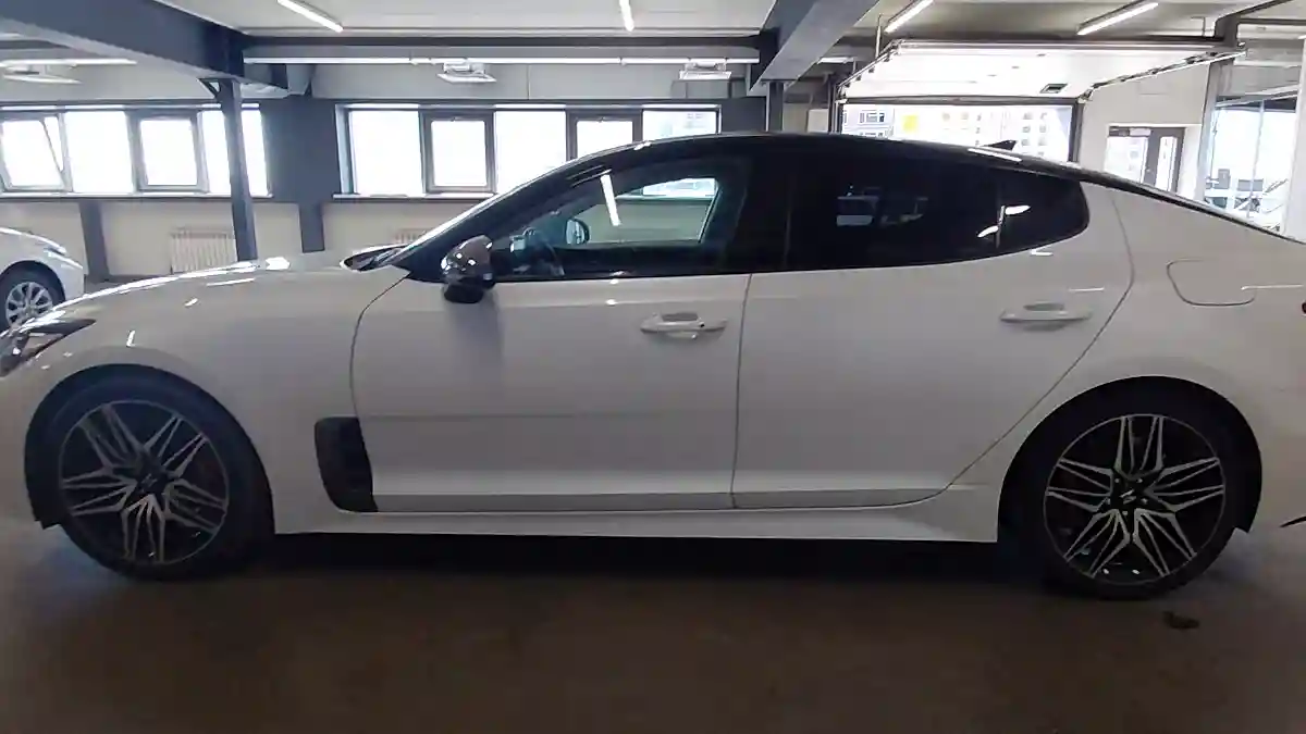 Kia Stinger 2018 года за 14 500 000 тг. в Астана