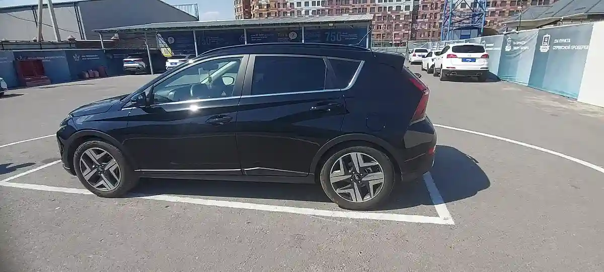 Hyundai Bayon 2023 года за 9 000 000 тг. в Шымкент