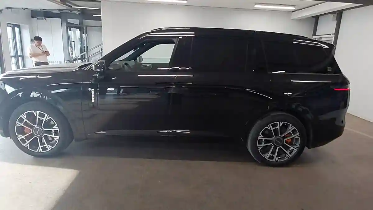 Lynk & Co 09 2025 года за 30 000 000 тг. в Астана