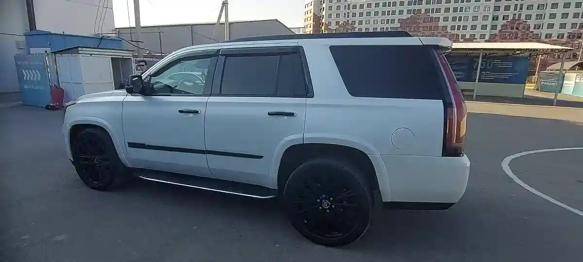 Cadillac Escalade 2015 года за 26 000 000 тг. в Шымкент