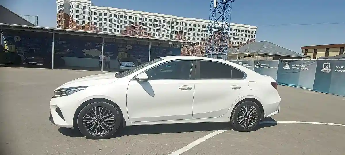 Kia Cerato 2023 года за 9 800 000 тг. в Шымкент