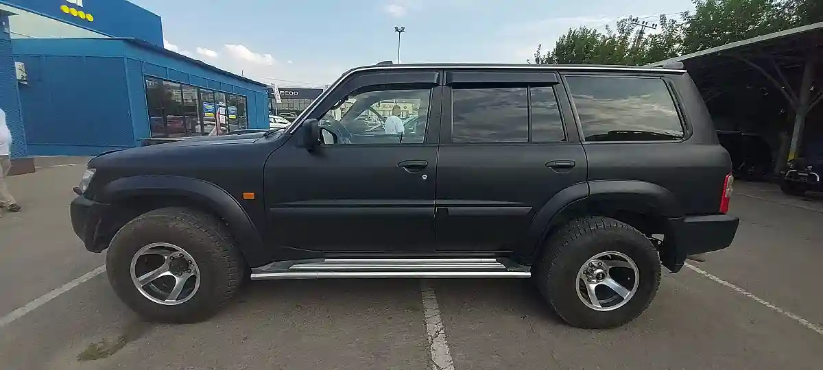 Nissan Patrol 2003 года за 8 000 000 тг. в Алматы