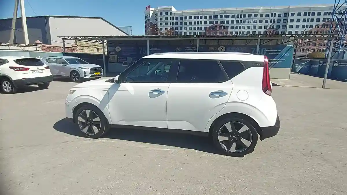 Kia Soul 2022 года за 9 500 000 тг. в Шымкент