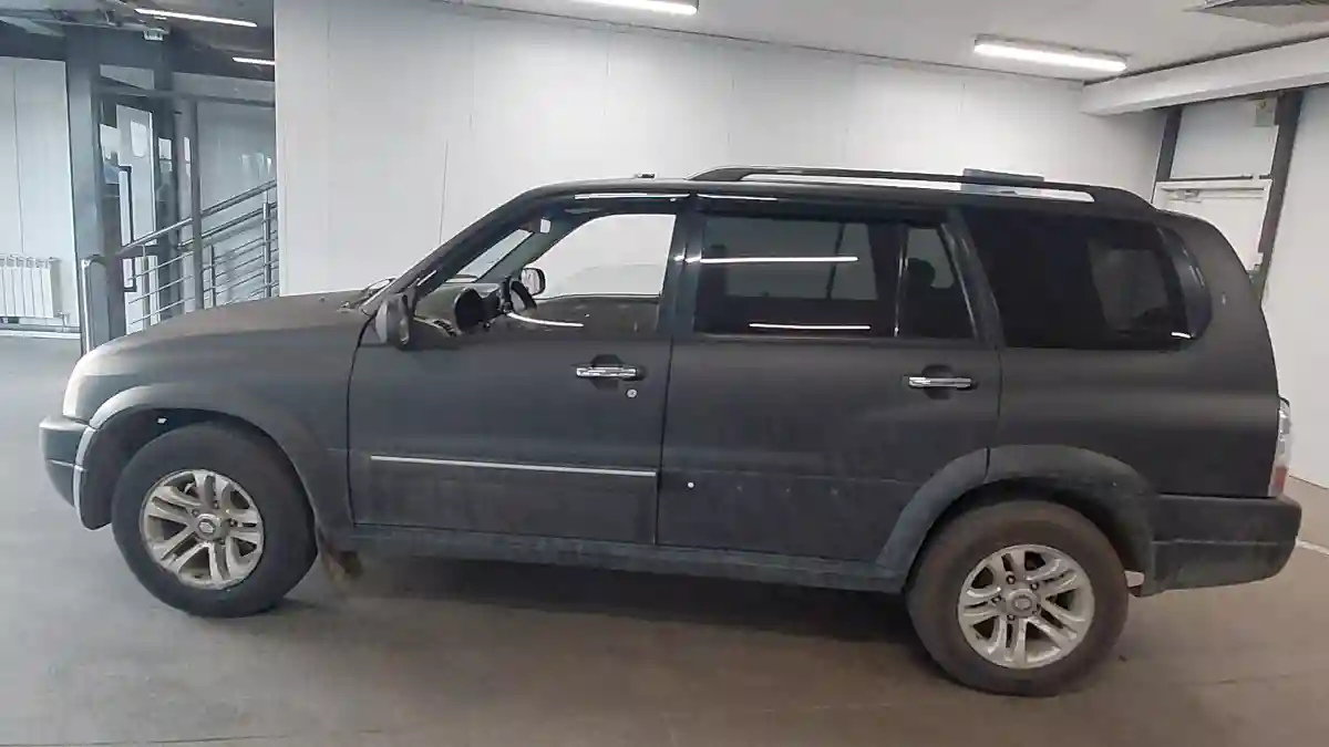 Suzuki XL7 2005 года за 5 000 000 тг. в Астана