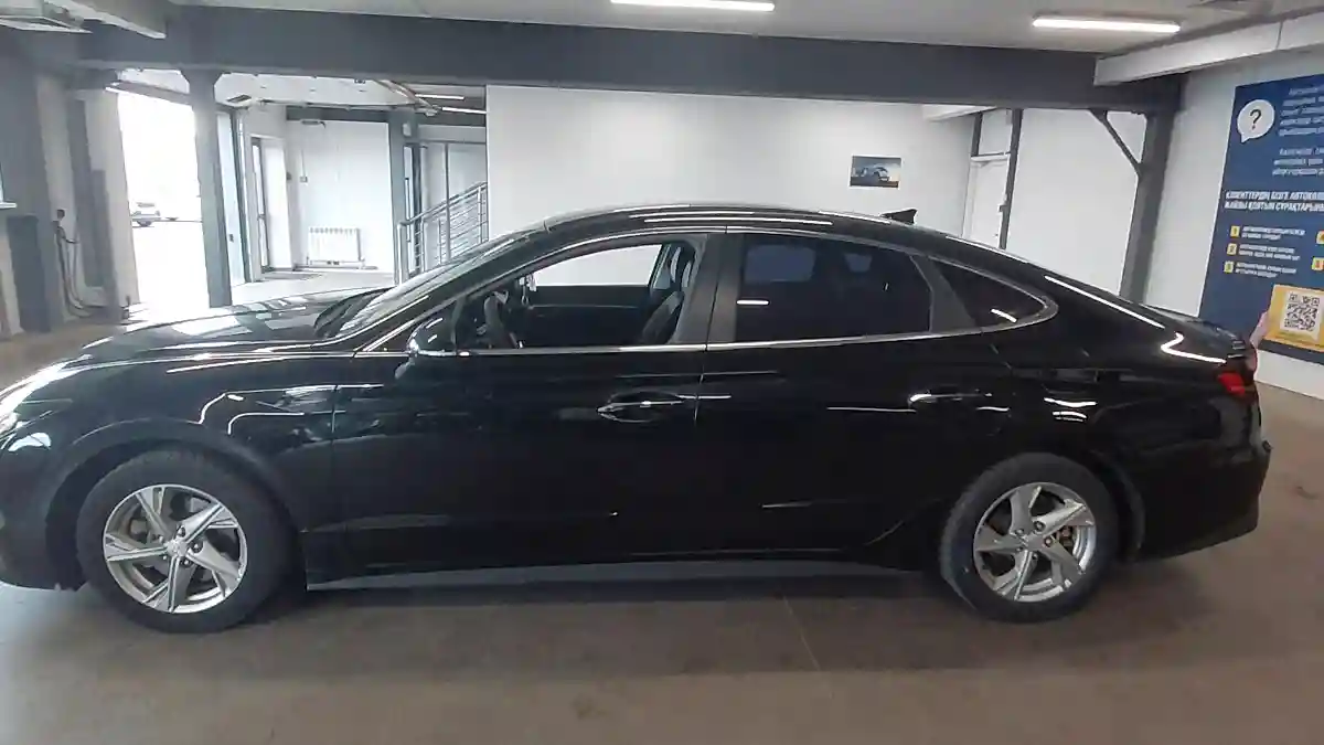 Hyundai Sonata 2019 года за 10 000 000 тг. в Астана