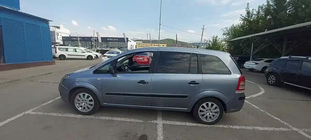 Opel Zafira 2010 года за 4 500 000 тг. в Алматы