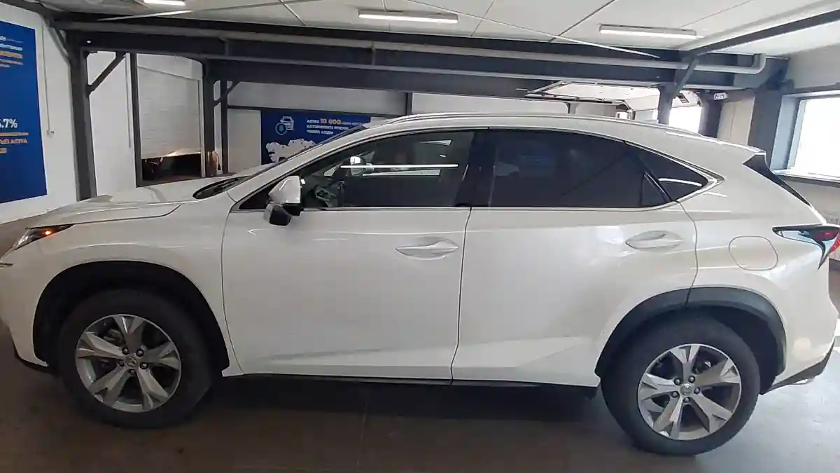Lexus NX 2016 года за 12 000 000 тг. в Астана