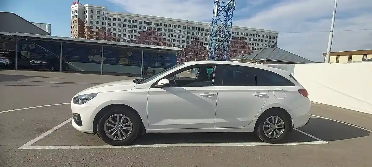 Hyundai i30 2023 года за 7 500 000 тг. в Шымкент