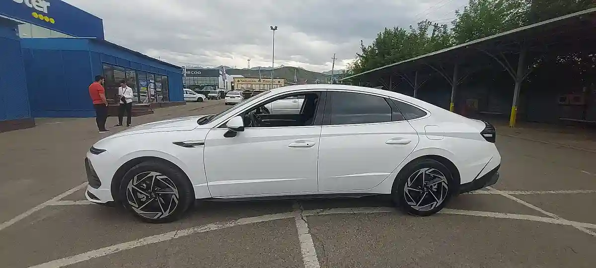 Hyundai Sonata 2024 года за 11 000 000 тг. в Алматы