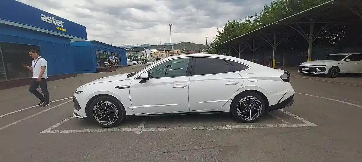 Hyundai Sonata 2024 года за 12 500 000 тг. в Алматы
