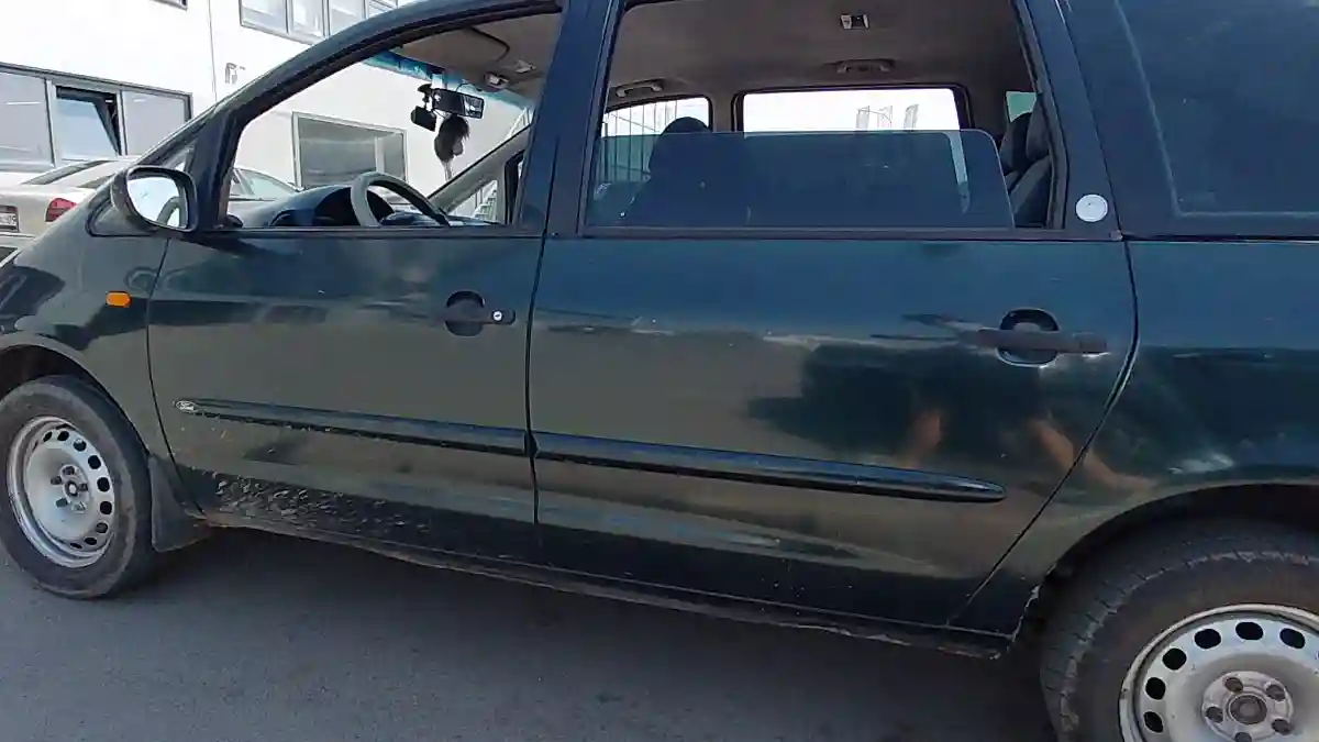 Ford Galaxy 1996 года за 2 200 000 тг. в Астана
