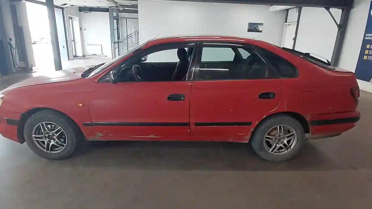 Toyota Carina 1995 года за 1 500 000 тг. в Астана