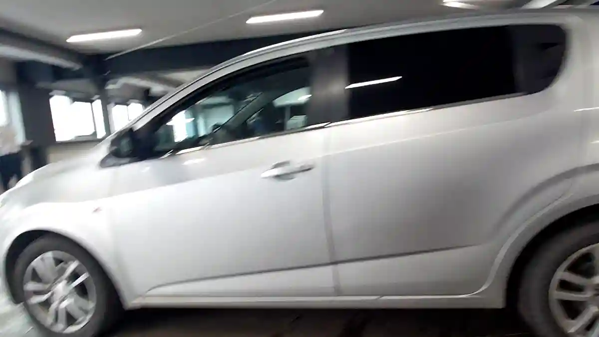 Chevrolet Aveo 2013 года за 3 800 000 тг. в Астана