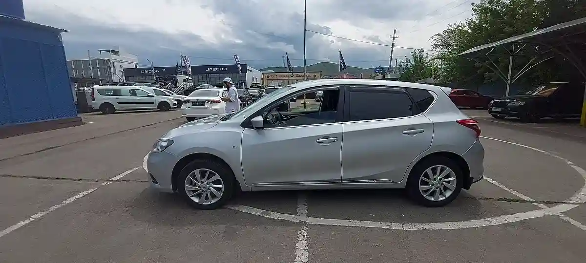 Nissan Tiida 2015 года за 6 500 000 тг. в Алматы