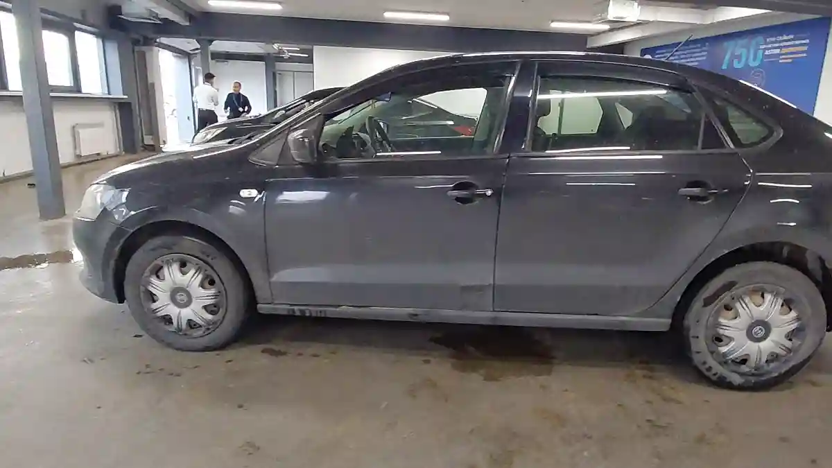 Volkswagen Polo 2015 года за 3 600 000 тг. в Астана