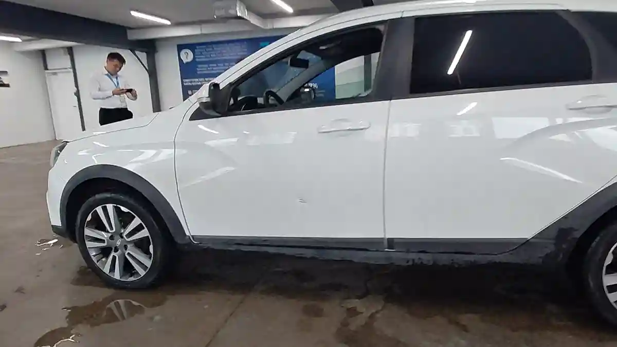 LADA (ВАЗ) Vesta Cross 2018 года за 5 300 000 тг. в Астана