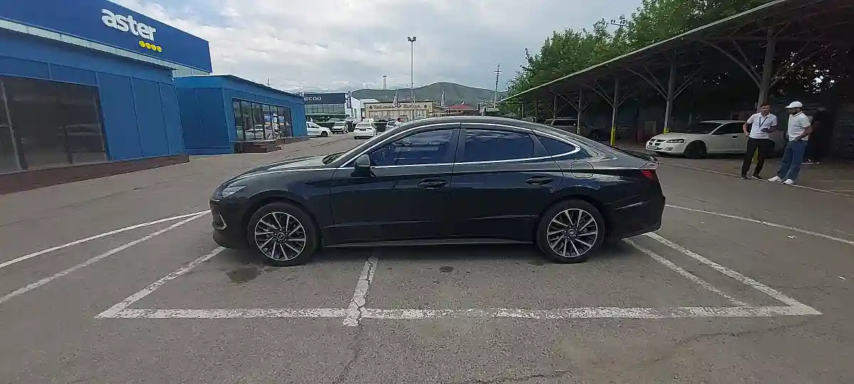 Hyundai Sonata 2023 года за 10 500 000 тг. в Алматы