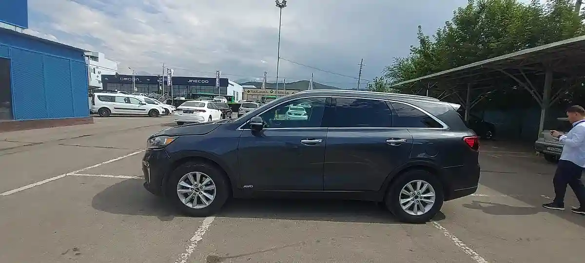 Kia Sorento 2019 года за 9 500 000 тг. в Алматы