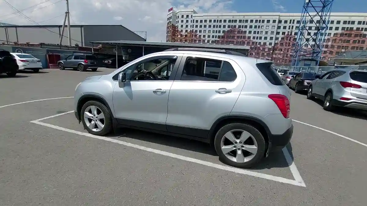 Chevrolet Tracker 2013 года за 5 100 000 тг. в Шымкент