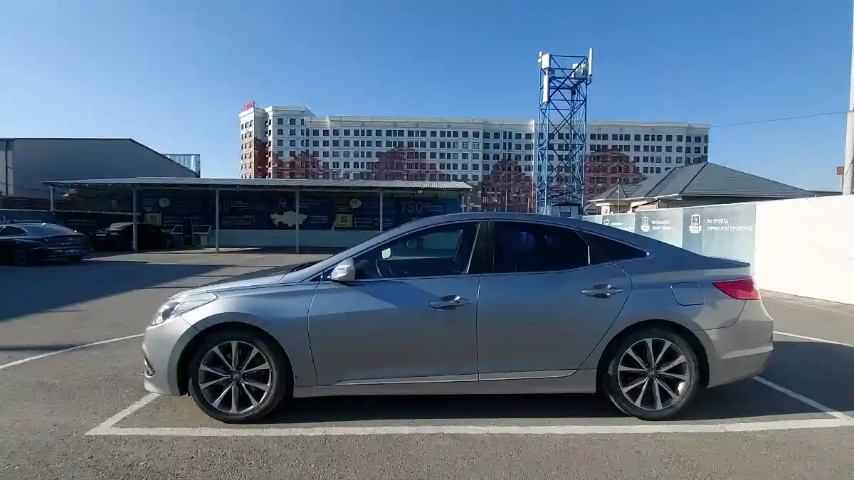 Hyundai Grandeur 2015 года за 9 000 000 тг. в Шымкент