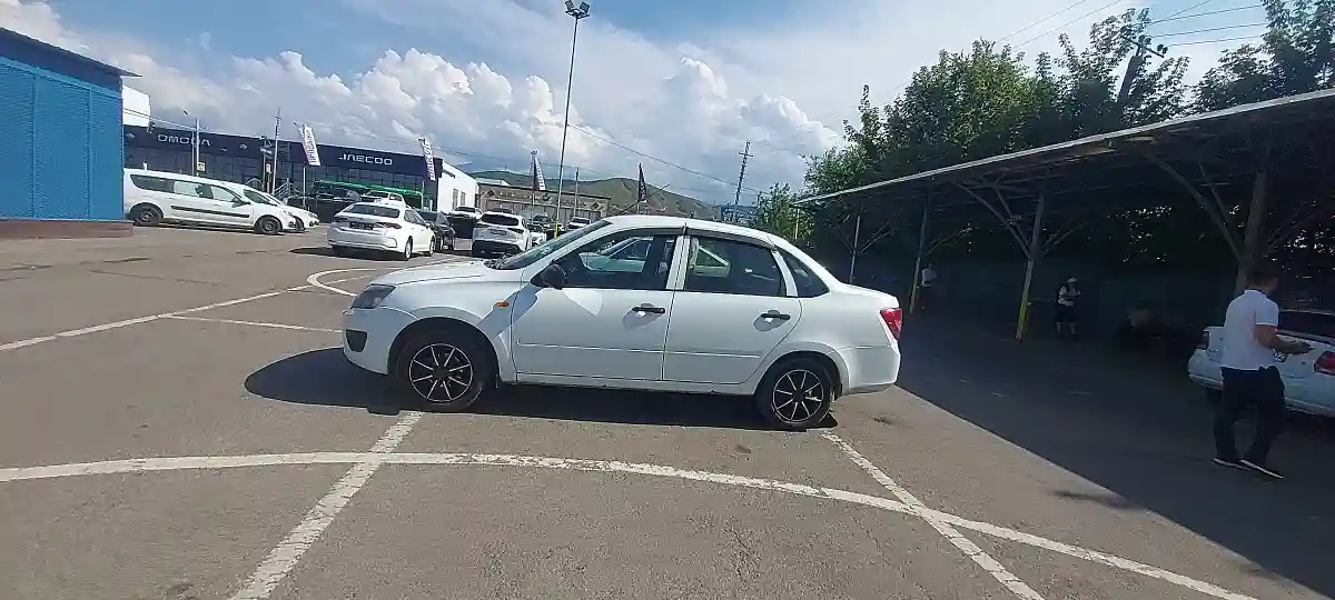 LADA (ВАЗ) Granta 2015 года за 2 300 000 тг. в Алматы