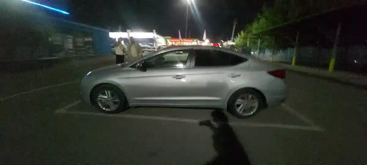 Hyundai Elantra 2020 года за 8 200 000 тг. в Алматы