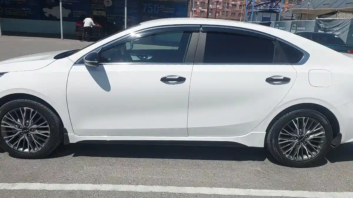 Kia Cerato 2023 года за 11 000 000 тг. в Шымкент