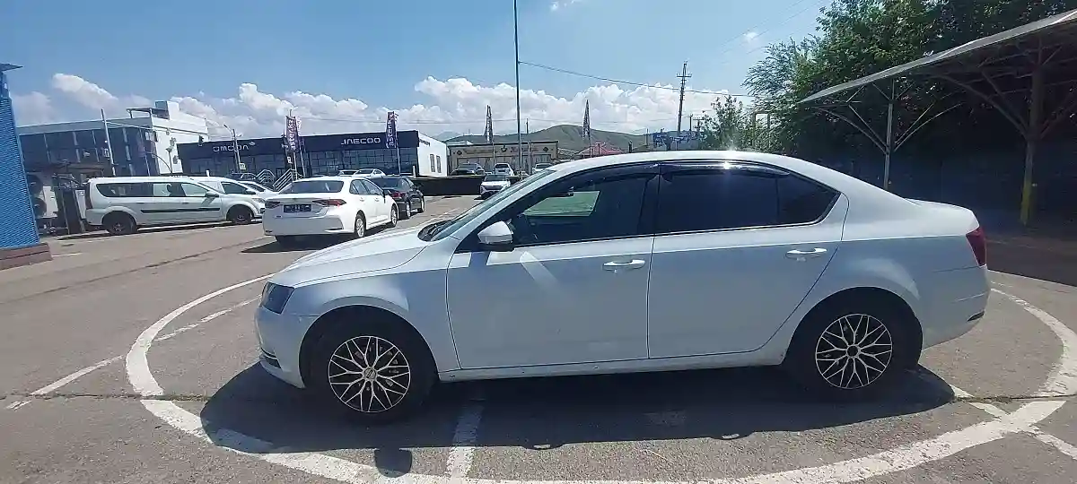 Skoda Octavia 2018 года за 7 500 000 тг. в Алматы