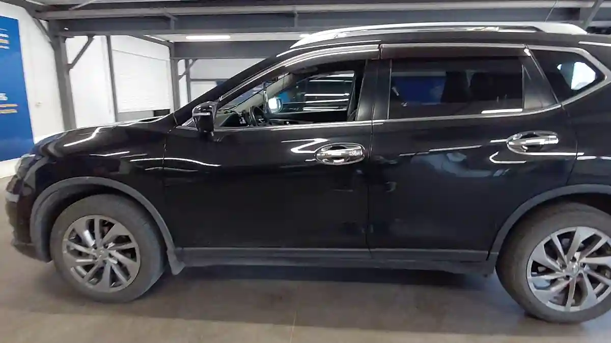 Nissan X-Trail 2015 года за 8 000 000 тг. в Астана