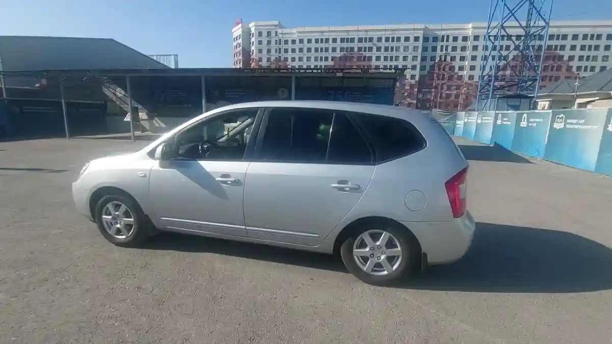 Kia Carens 2010 года за 4 000 000 тг. в Шымкент