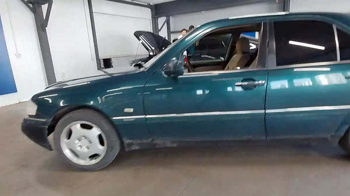 Mercedes-Benz C-Класс 1996 года за 1 300 000 тг. в Астана