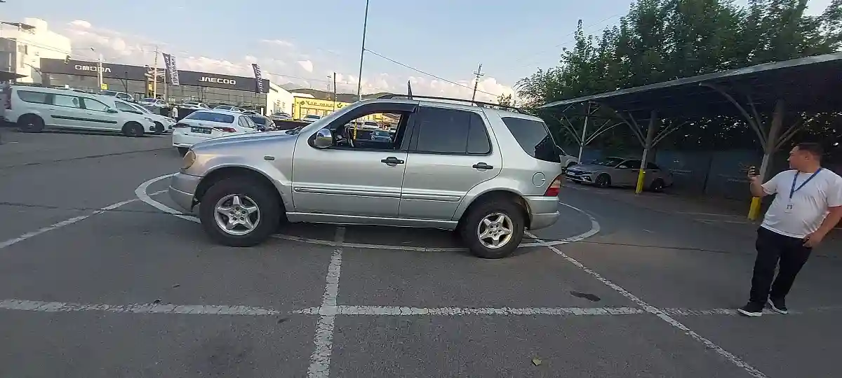 Mercedes-Benz M-Класс 1998 года за 1 400 000 тг. в Алматы