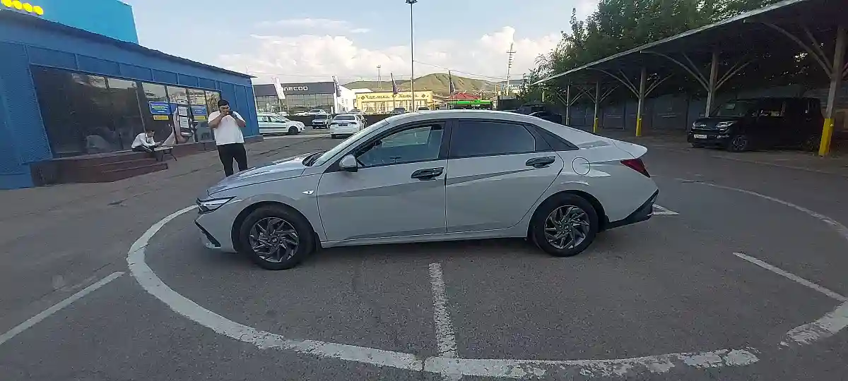 Hyundai Elantra 2024 года за 10 000 000 тг. в Алматы