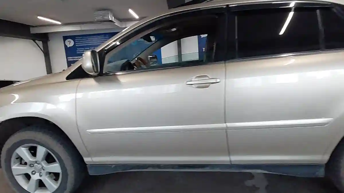 Lexus RX 2006 года за 7 500 000 тг. в Астана