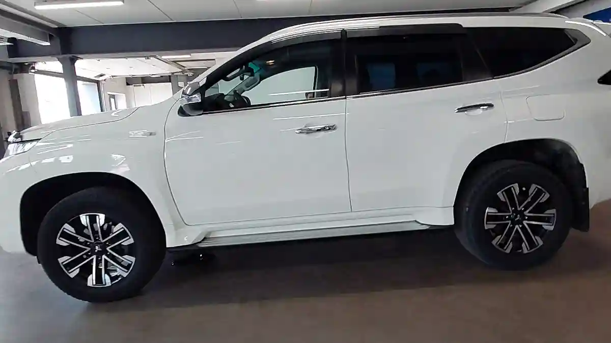 Mitsubishi Montero Sport 2022 года за 18 800 000 тг. в Астана