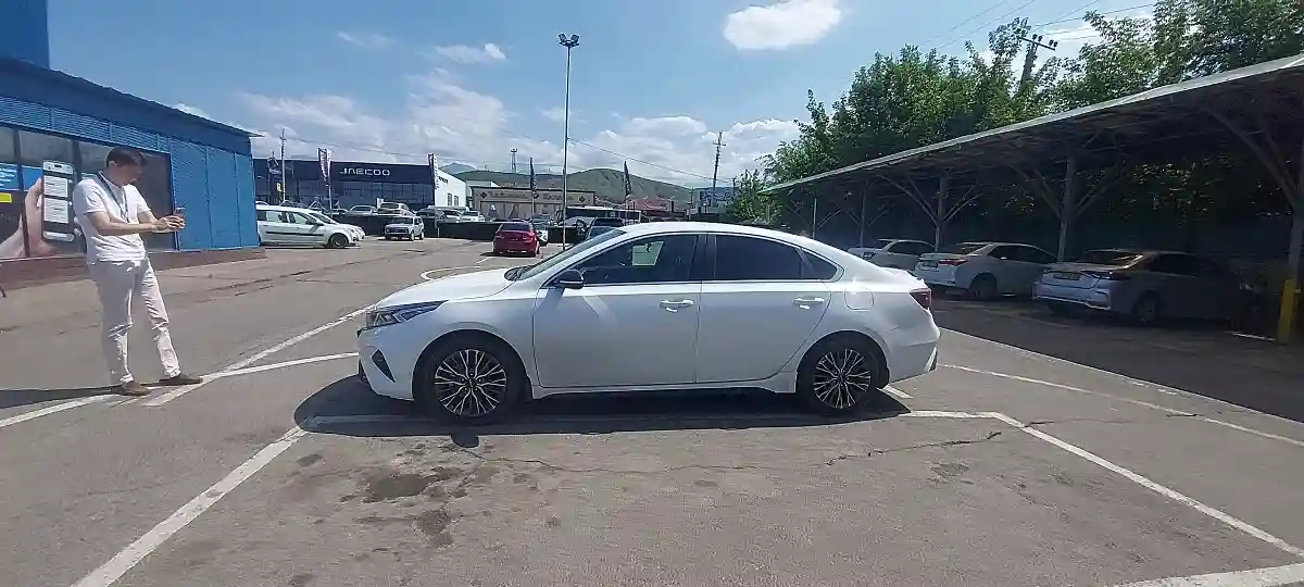 Kia Cerato 2023 года за 8 500 000 тг. в Алматы