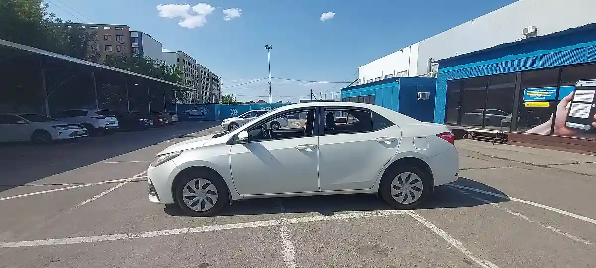 Toyota Corolla 2017 года за 7 500 000 тг. в Алматы